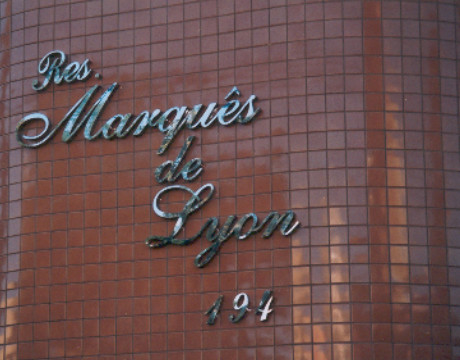 letra caixa residencial Marques de Lyon